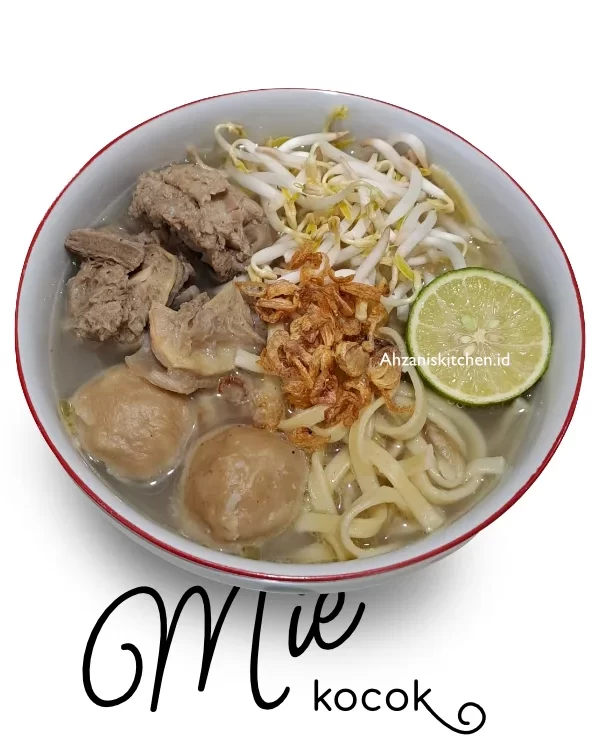 mie kocok dengan toping bakso dan tetelan